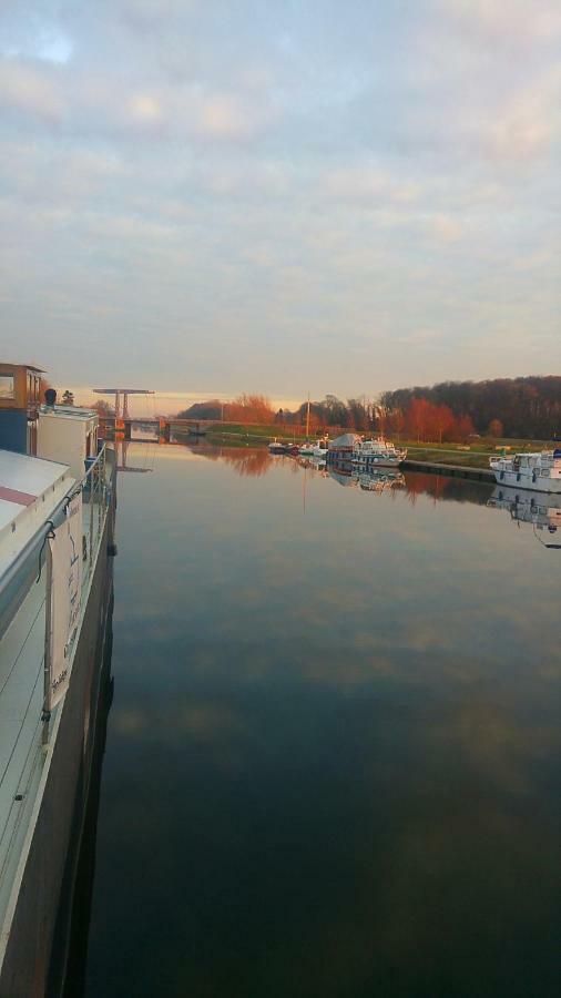 Odyssee Gite Sur Peniche Saint-Valéry-sur-Somme Exteriör bild
